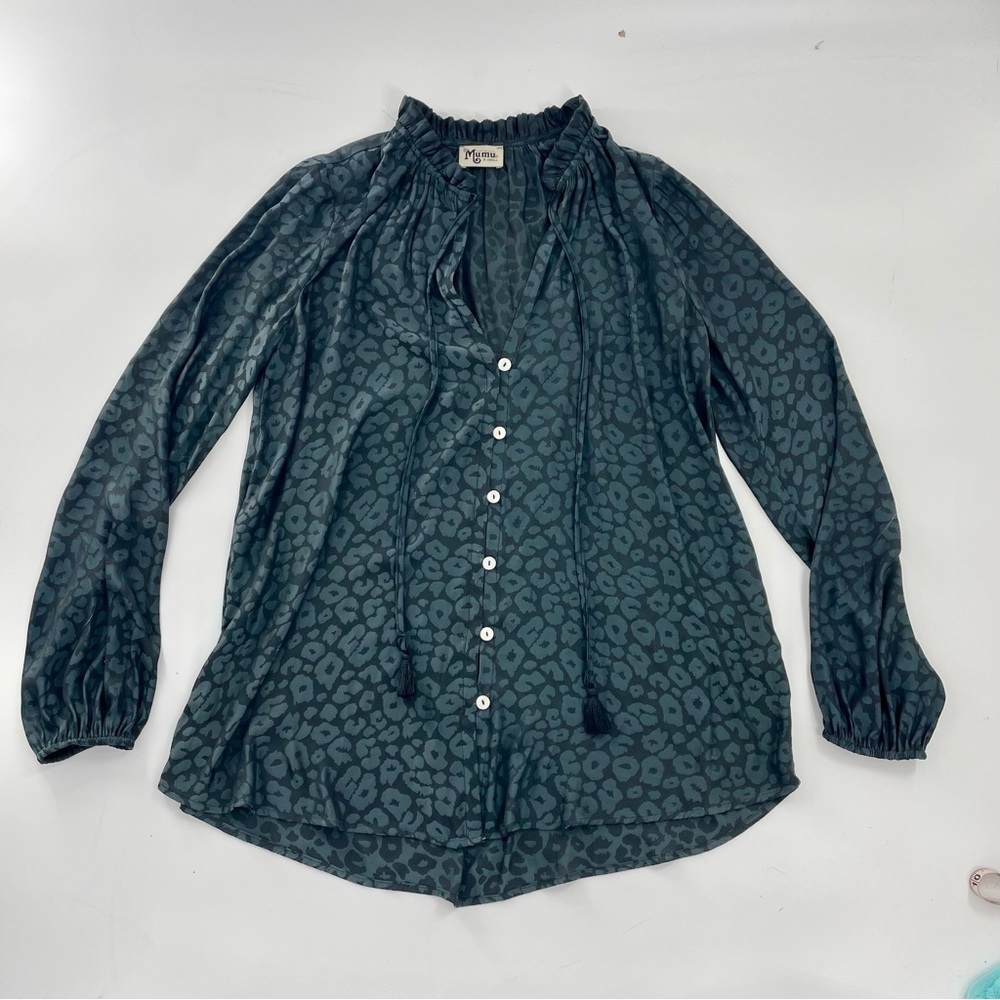 Show Me Your MuMu Alicia Tunic Satin Black Grey Cheetah Print Boho Button Up Top - Picture 2 of 8